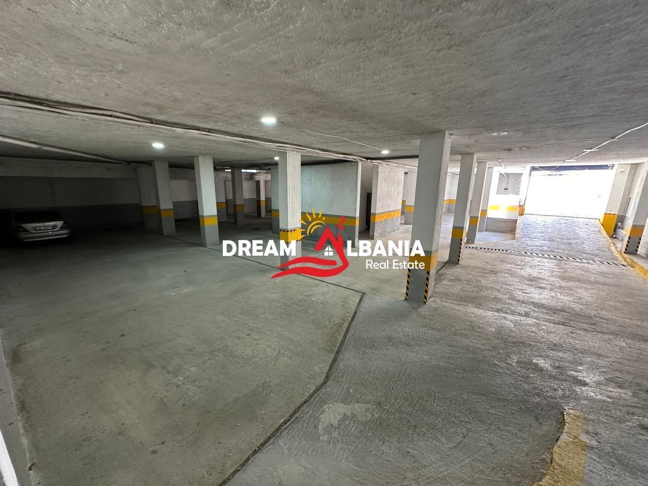 Vendita locale con garage presso il Comune di Parisi (ID 4181093)