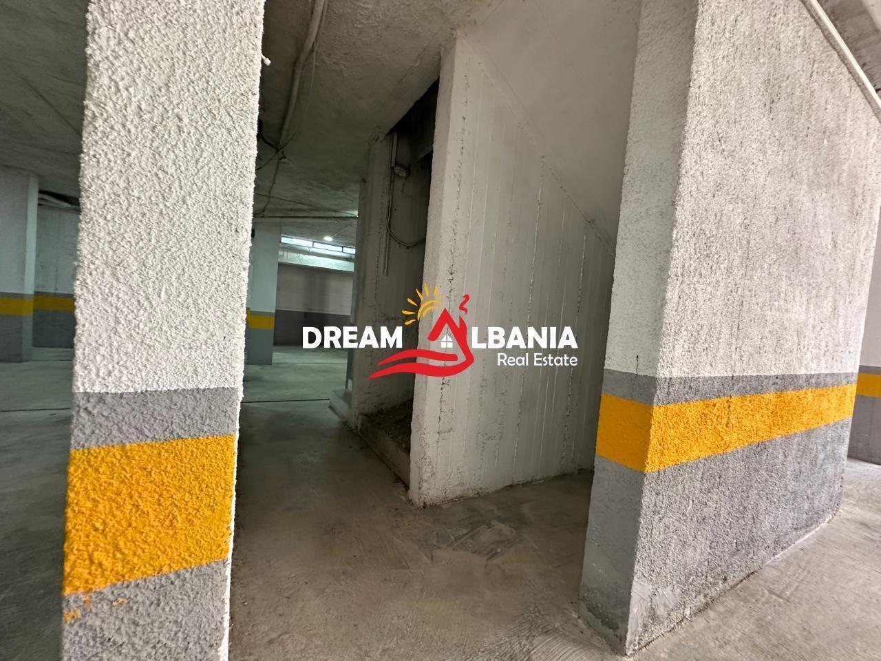 Vendita locale con garage presso il Comune di Parisi (ID 4181093)
