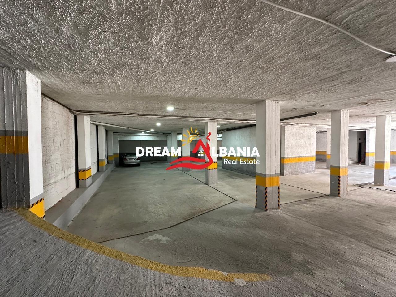 Vendita locale con garage presso il Comune di Parisi (ID 4181093)