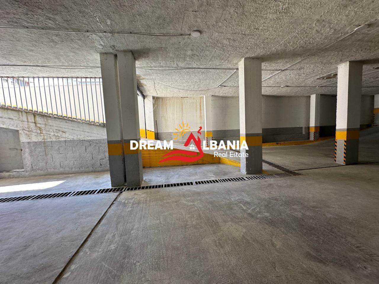 Vendita locale con garage presso il Comune di Parisi (ID 4181093)
