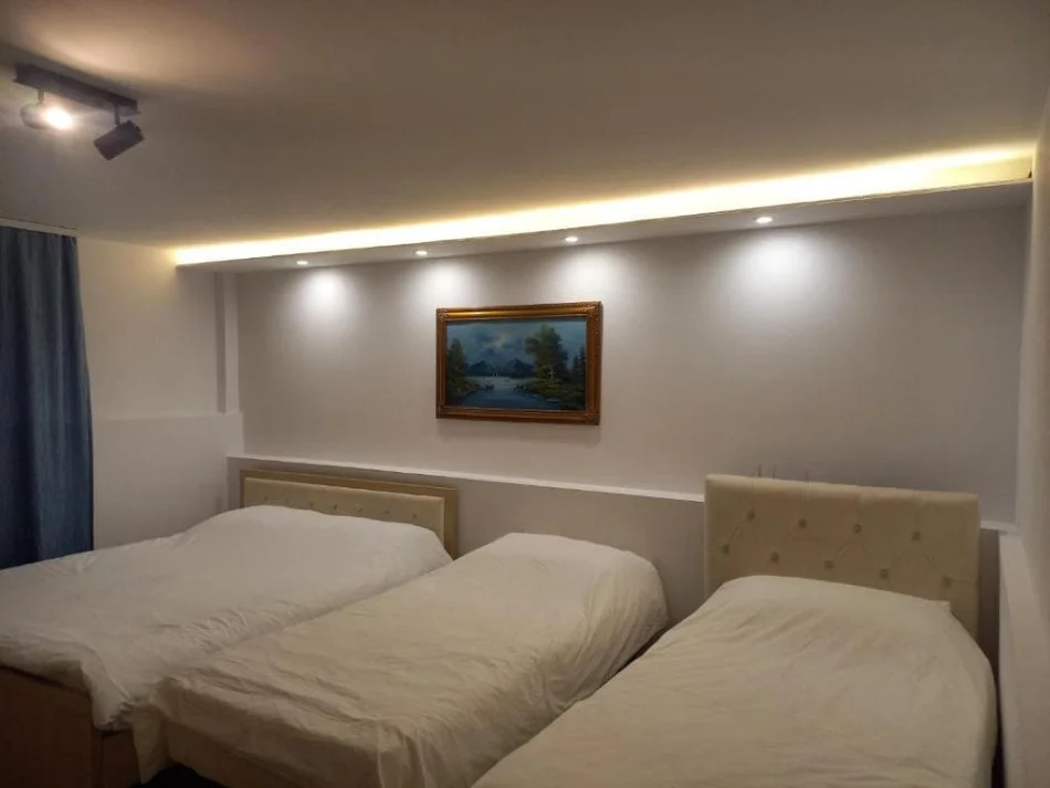Tirane, affitto mensile Villa 1+1 Piano 1, 75 m² 600 € (Via Ali Demi)