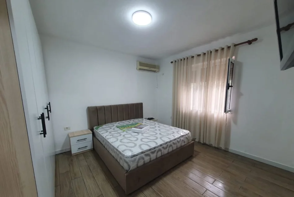 Tirane, Apartment for Rent 1+1, 4th Floor, 40 m², 450 € (Zogu i Zi)