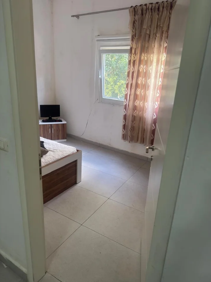 Tirane, Apartment 3+1 for Rent, First Floor, 110 m², 550 € (Fresku)