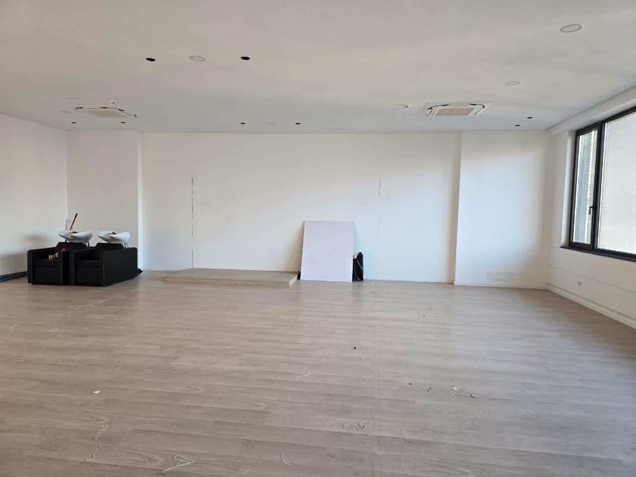 📣 Ufficio in Affitto – Complesso Delijorgji, Tirana 🔥