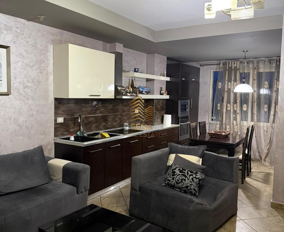 Qira, Appartamento 2+1+Blk, Via Kavaja, 600 Euro/Mese