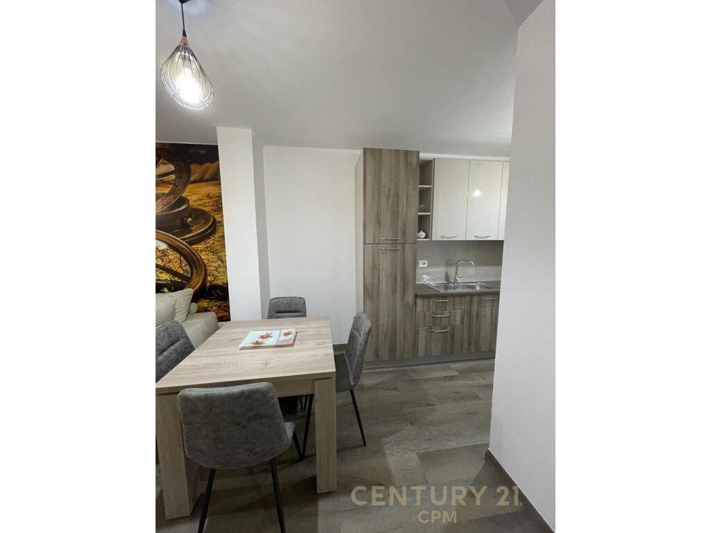 TEK LIQENI THATE JAPIM ME QIRA APARTAMENT 1+1