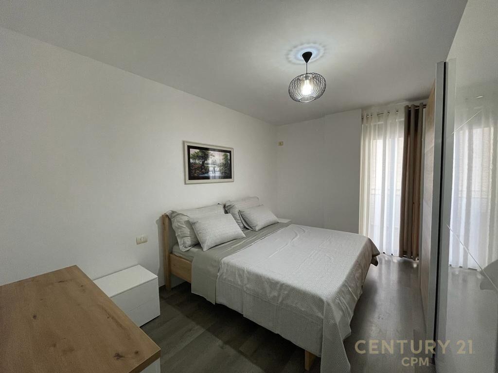 TEK LIQENI THATE JAPIM ME QIRA APARTAMENT 1+1