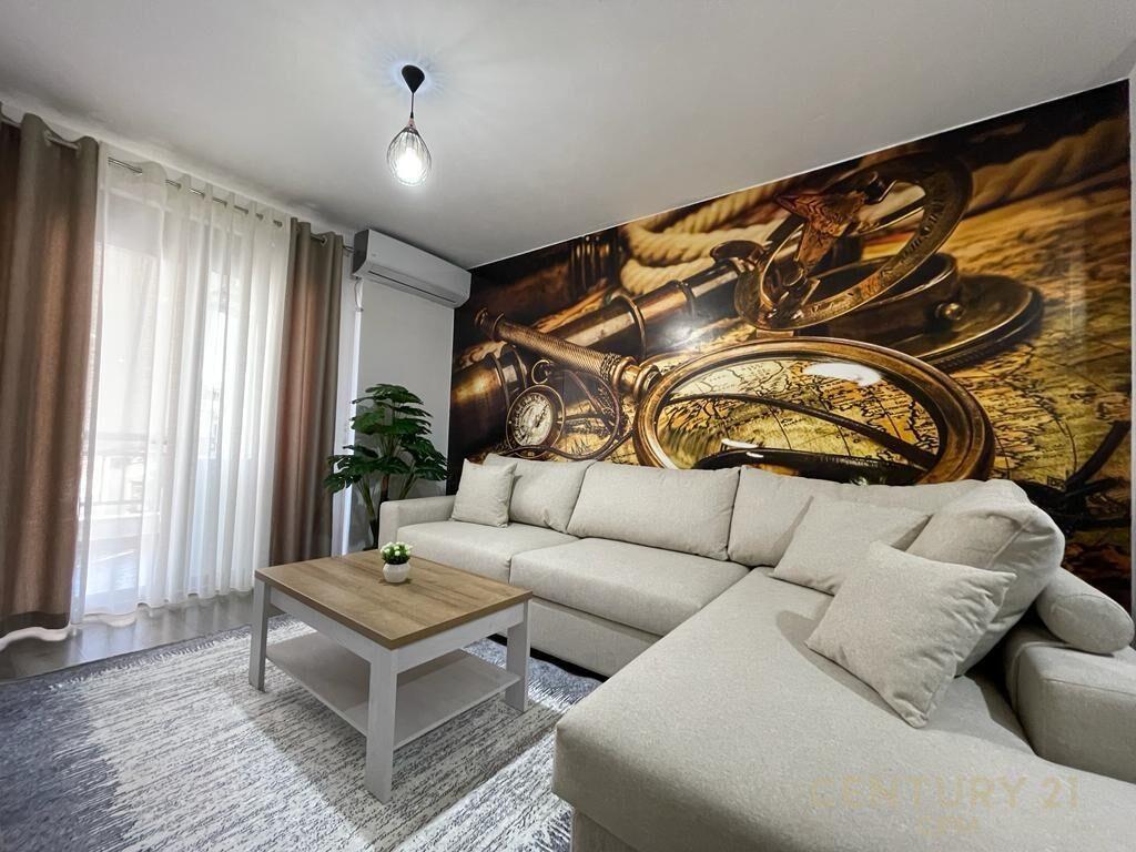 TEK LIQENI THATE JAPIM ME QIRA APARTAMENT 1+1