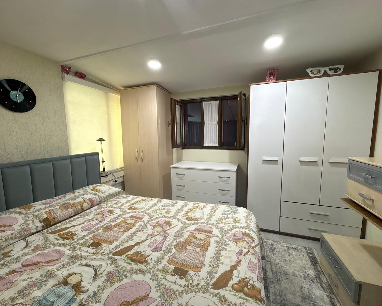 Appartamento 1+1 in affitto, vicino all'ingresso QSUT