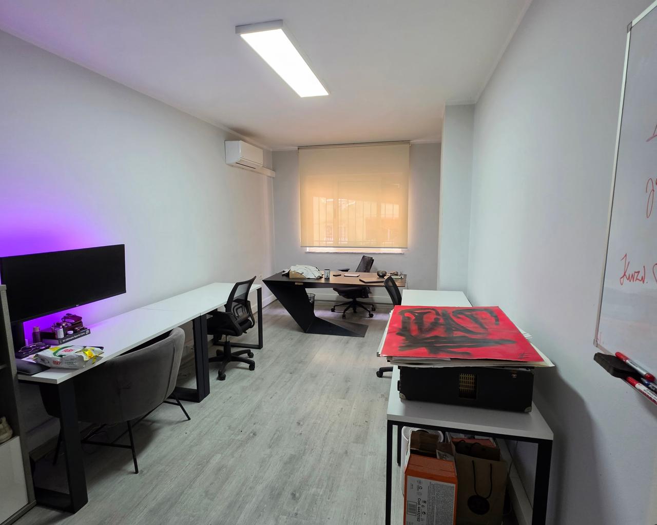 Ufficio: 110 m² Piano 1 Tecnico 📍Petro Nini - 1000€/mese