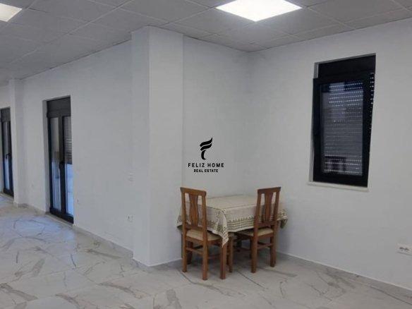 Commercial Space with 280 m2 Area for 3,000 Euro FH-68540