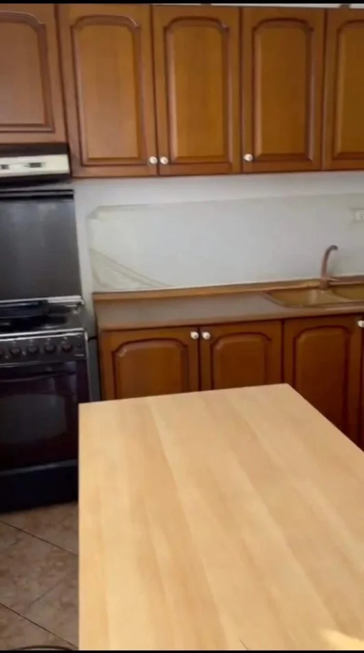 Tirane, Apartment for Rent 1+1, Second Floor, 65 m², 300 € (Xhanfize Keko Street)