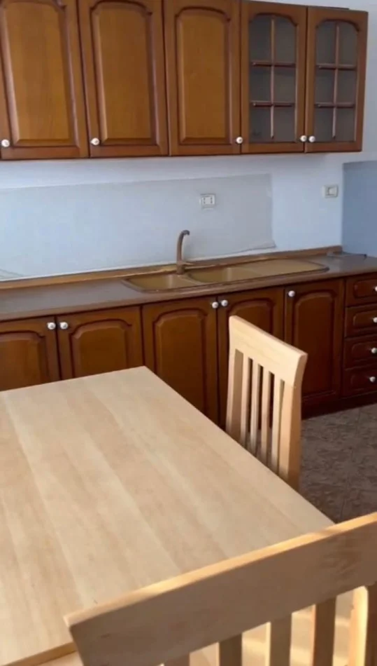 Tirane, Apartment for Rent 1+1, Second Floor, 65 m², 300 € (Xhanfize Keko Street)