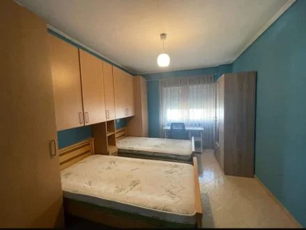 Tirane, vendesi appartamento 2+1+Balcone Piano 4, 98 m² 186.000 € (IN PARCHEGGIO)