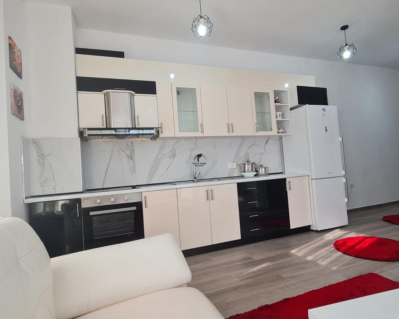 Appartamento con 1+1 camere, 5 piani, 50.000 LEKE FH-75773