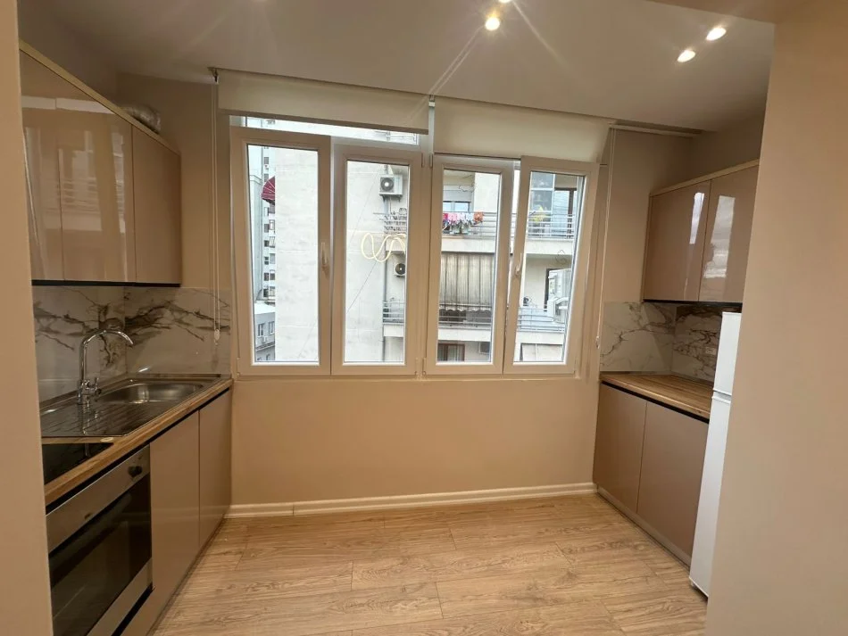 Tirane, apartment for sale 1+1, 4th Floor, 51 m², €125,000 (TRAIN STATION)