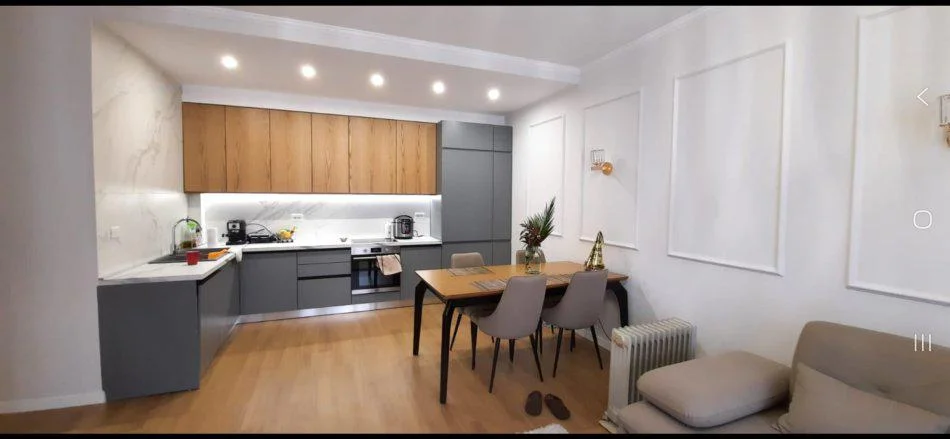 Tirane, vendesi appartamento 2+1+Balcone Piano 6, 107 m² 207.000 € (ASTIR)