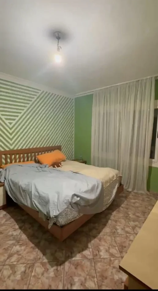Tirane, affitto appartamento 1+1 Piano 4, 100 m² 450 € (Rruga e Durrësit)