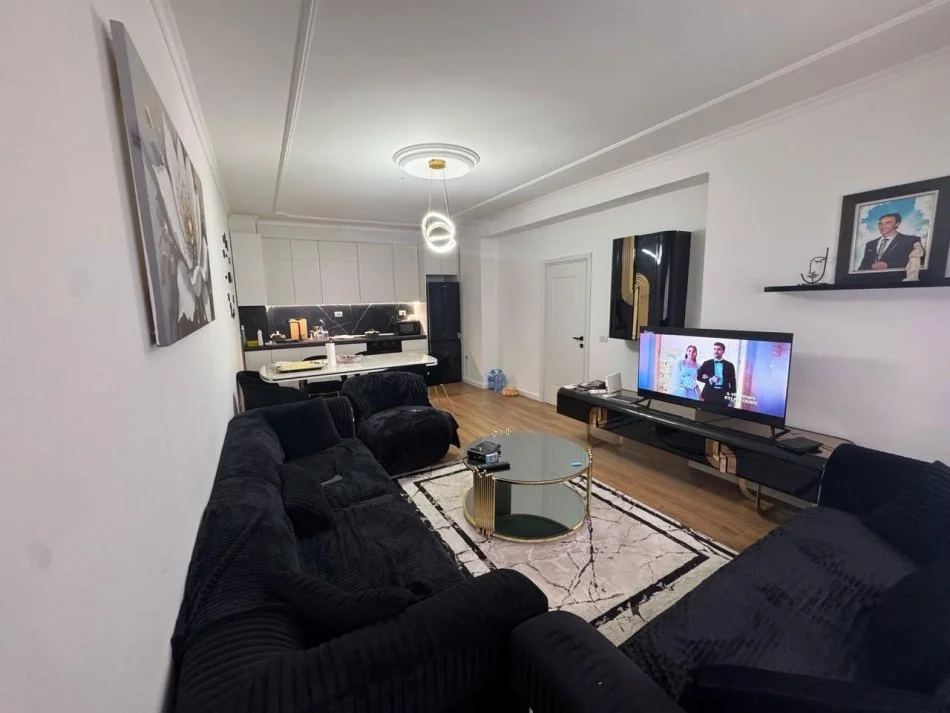 Tirane, vendesi appartamento 2+1 Piano 10, 90 m² 155.000 € (PORCELAN)