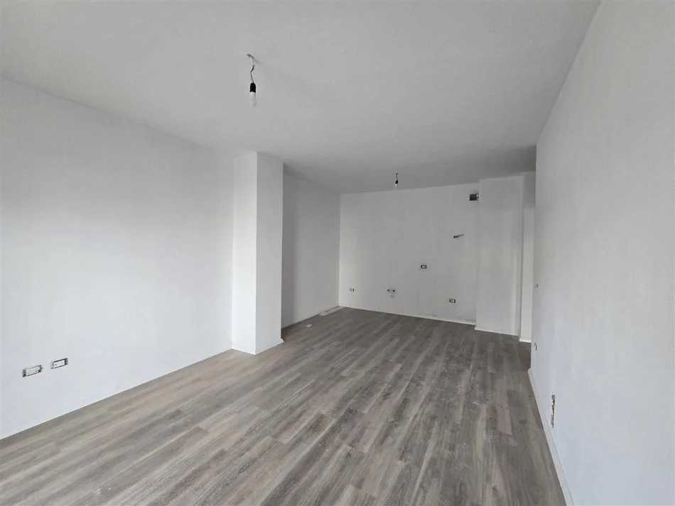 Tirane, appartamento in vendita 1+1 Piano 1, 73 m² 130.000 € (LAPRAKE)