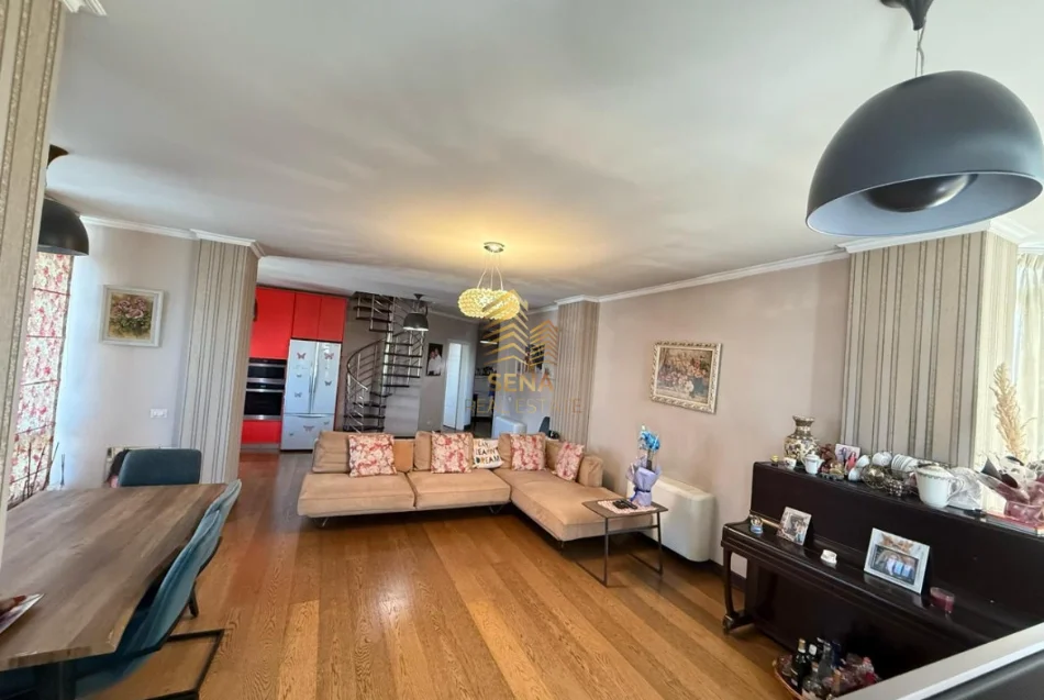Tirana, vendesi appartamento 2+1 Piano 10, 102 m² 206.000 € (Rruga e Kavajes)