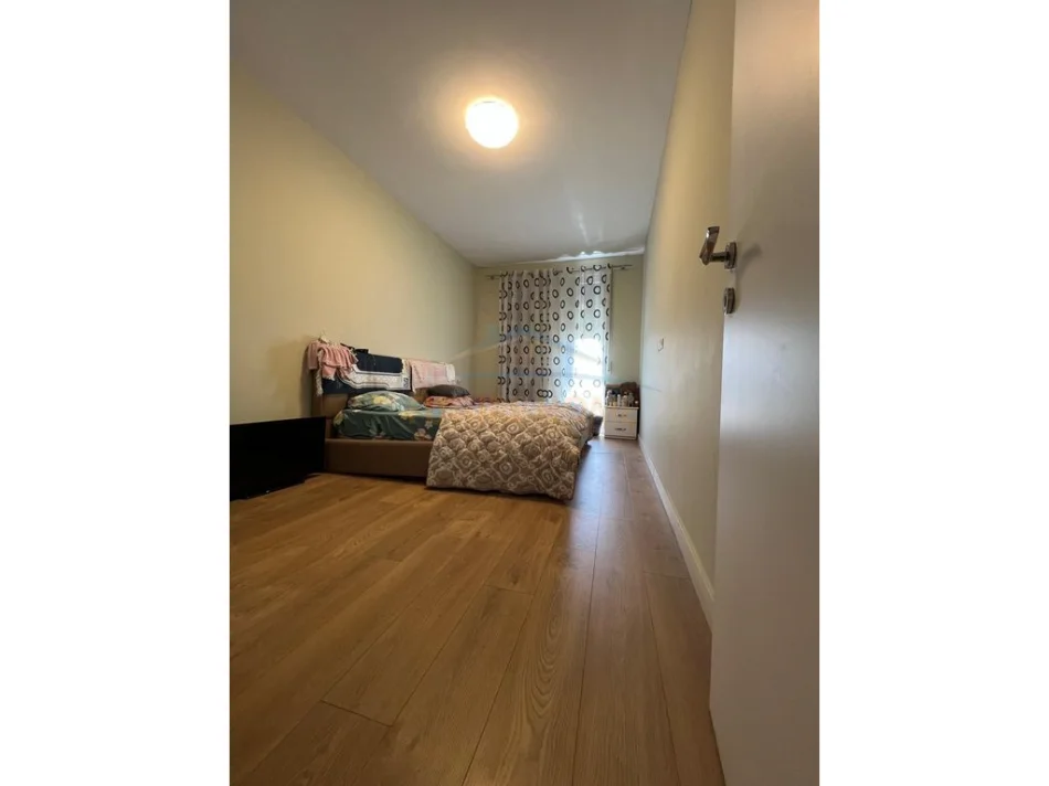 Tirana, For Sale 2+1 Apartment + Parking Spot, 6th Floor, 92 m² €174,800 (Rruga e Dibrës)