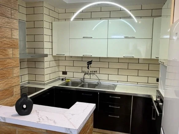 Tirane, vendesi appartamento 2+1 Piano 6, 106 m² 166.000 € (ASTIR)