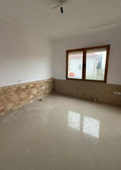 For Sale: 4-Story Villa Divided into 4 Apartments