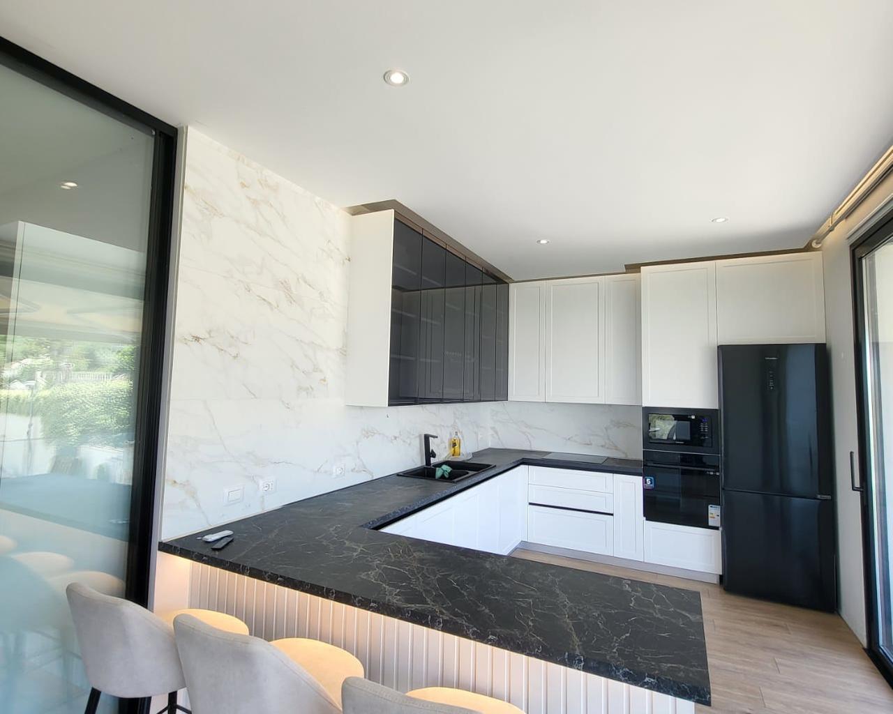 🏡 Affittasi villa di lusso vicino al Lago Secco