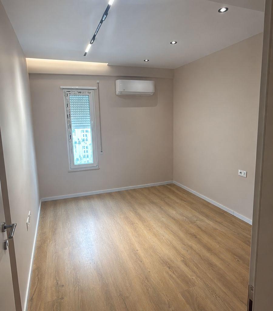 Zyre me Qera (85m2): 60,000All/Muaj📍Ish Sheshi Shqiponja