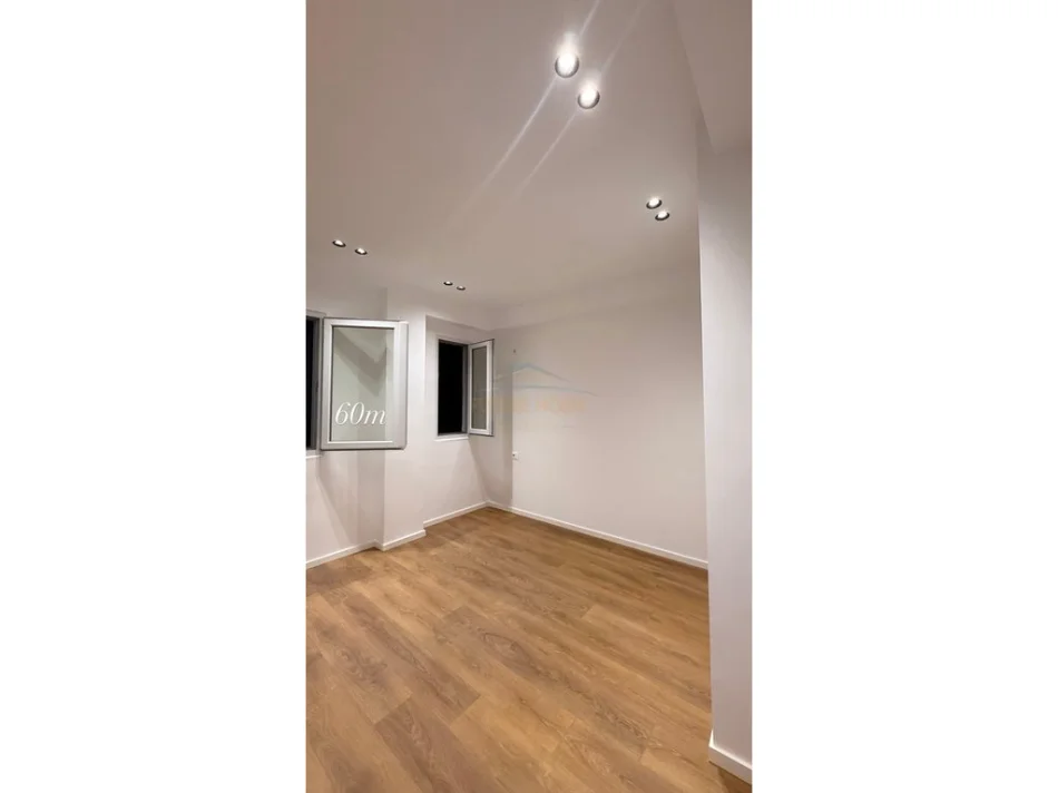 Tirane, vend për shitje apartament 1+1, Kati 4, 60 m² 155.000 € (21 Dhjetori)
