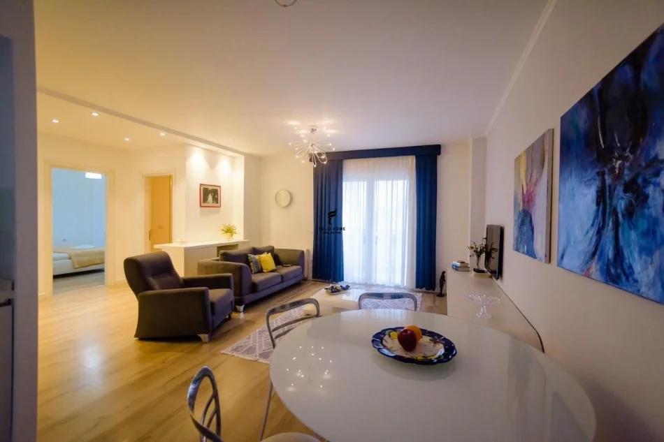 Tirane, affitto appartamento 2+1 Piano 5, 105 m² 900 € (BULEVARDI ZHAN D’ARK)