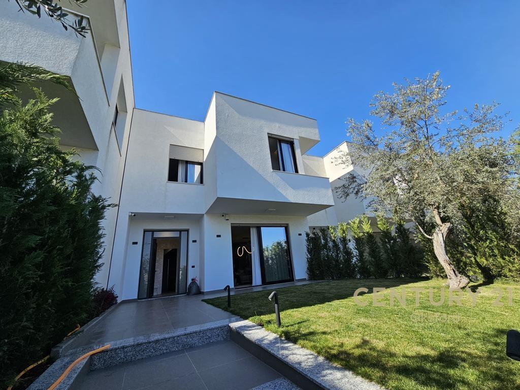 MODERN VILLA FOR SALE IN SELITE