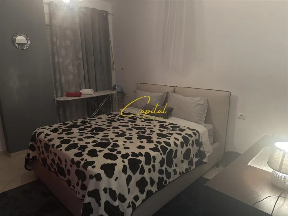 Tirane, jepet me qera apartament 1+1 Kati 2, 62 m² 450 € (ASTIR)