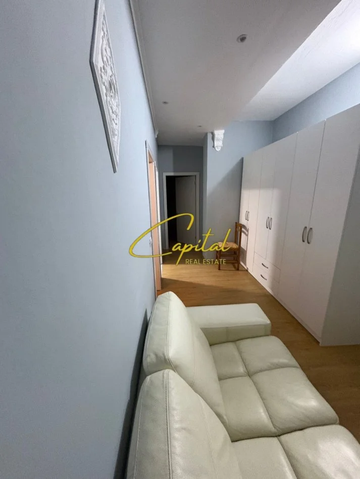Tirana, appartamento 1+1 in affitto al secondo piano, 60 m², 500 € (ALI DEMI)