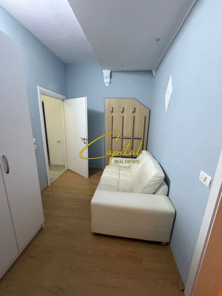 Tirana, appartamento 1+1 in affitto al secondo piano, 60 m², 500 € (ALI DEMI)