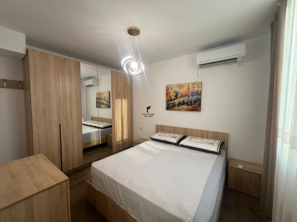 Tirane, affitto monolocale 1+1 Piano 8, 35 m² 600 € (BLLOK)