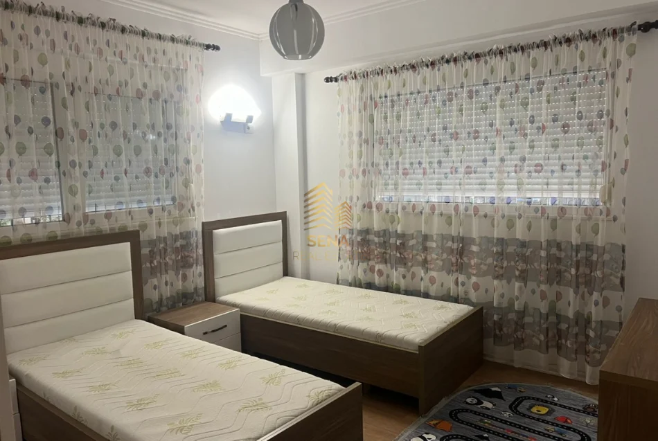 Tirane, 3+1 Apartment for Rent, 1st Floor, 120 m², €600 (Kodra e Diellit)