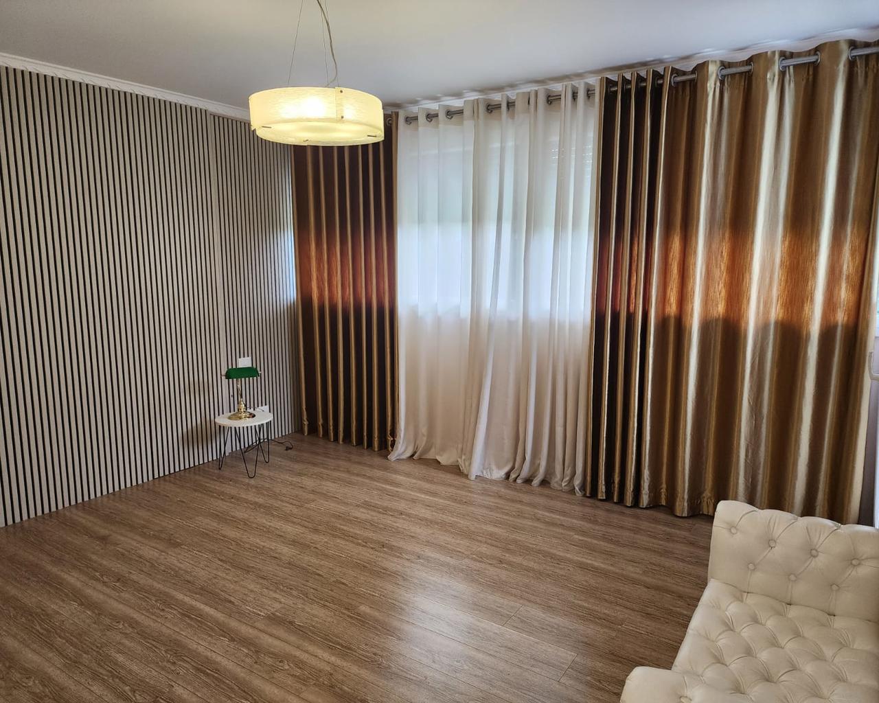 VILÀ IN AFFITTO – LONG HILL RESIDENCE