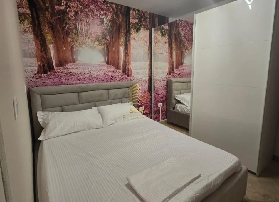 Tirane, Apartment for Rent 1+1+Balcony, 7th Floor, 75 m², 550 € (Rruga e Barrikadave)