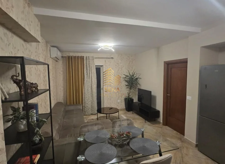 Tirane, Apartment for Rent 1+1+Balcony, 7th Floor, 75 m², 550 € (Rruga e Barrikadave)