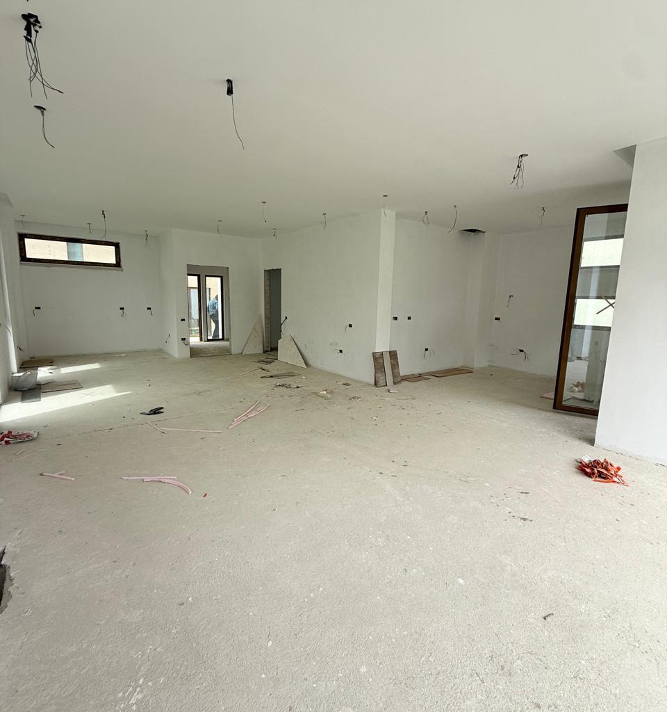 🏡 Villa Singola su 3 Piani in Vendita – vicino a TEG