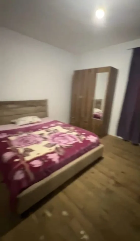 Tirane, affitto appartamento 2+1 Piano 2, 101 m² 500 € (Qyteti Studenti)