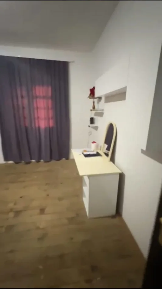 Tirane, affitto appartamento 2+1 Piano 2, 101 m² 500 € (Qyteti Studenti)