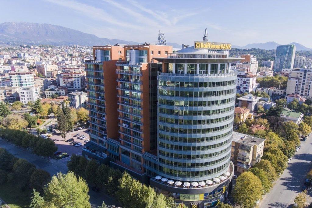 Vendesi Monolocale di 37 m² in Via Elbasanit