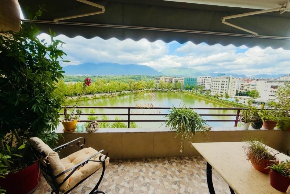 Tirane, 2+1 Apartment with Kitchenette and Balcony for Rent, 137 m², €1,200 (Liqeni i Thate)