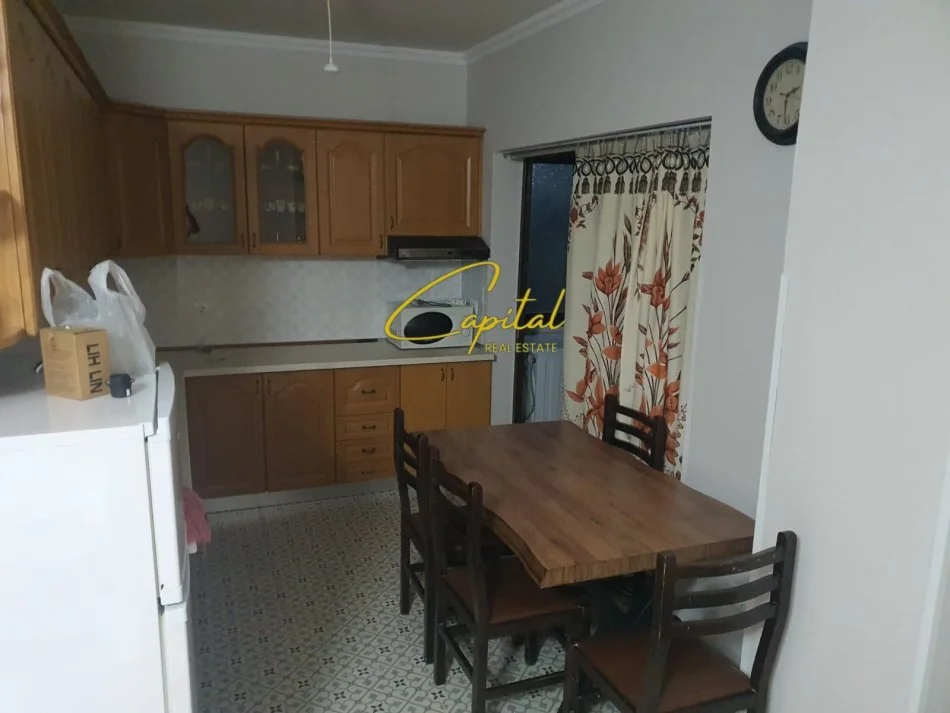 Tirana, Rent a 2+1 Apartment, 1st Floor, 85 m², €550 (Electricity Market Price)