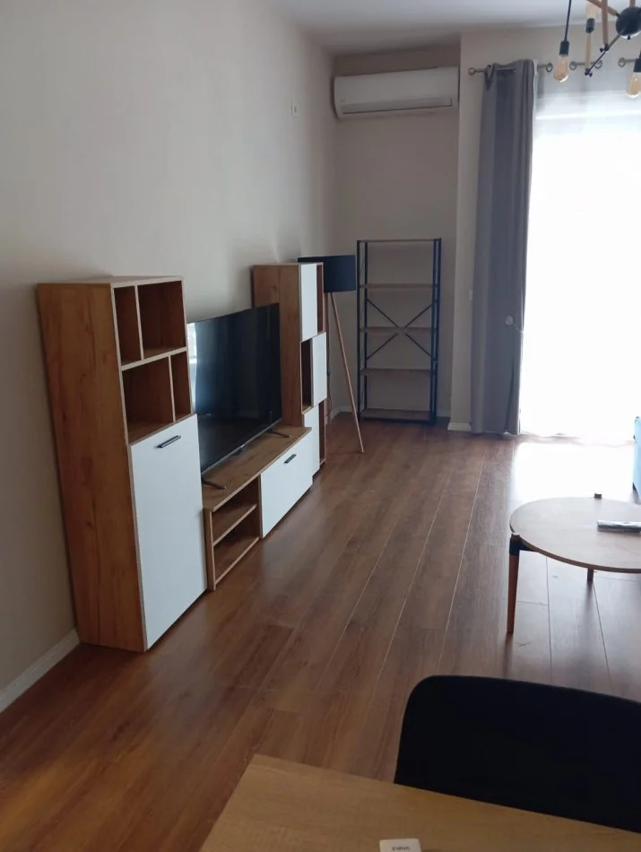 Tirana, Apartment for Rent 2+1+Balcony, 6th Floor, 100 m², €600 (5 MONTHS)