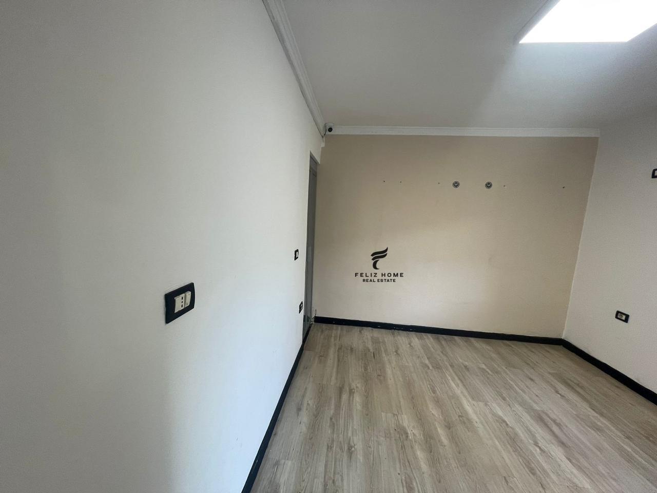 Commercial Space for Rent 54 m2 Vasil Shanto 550 Euro