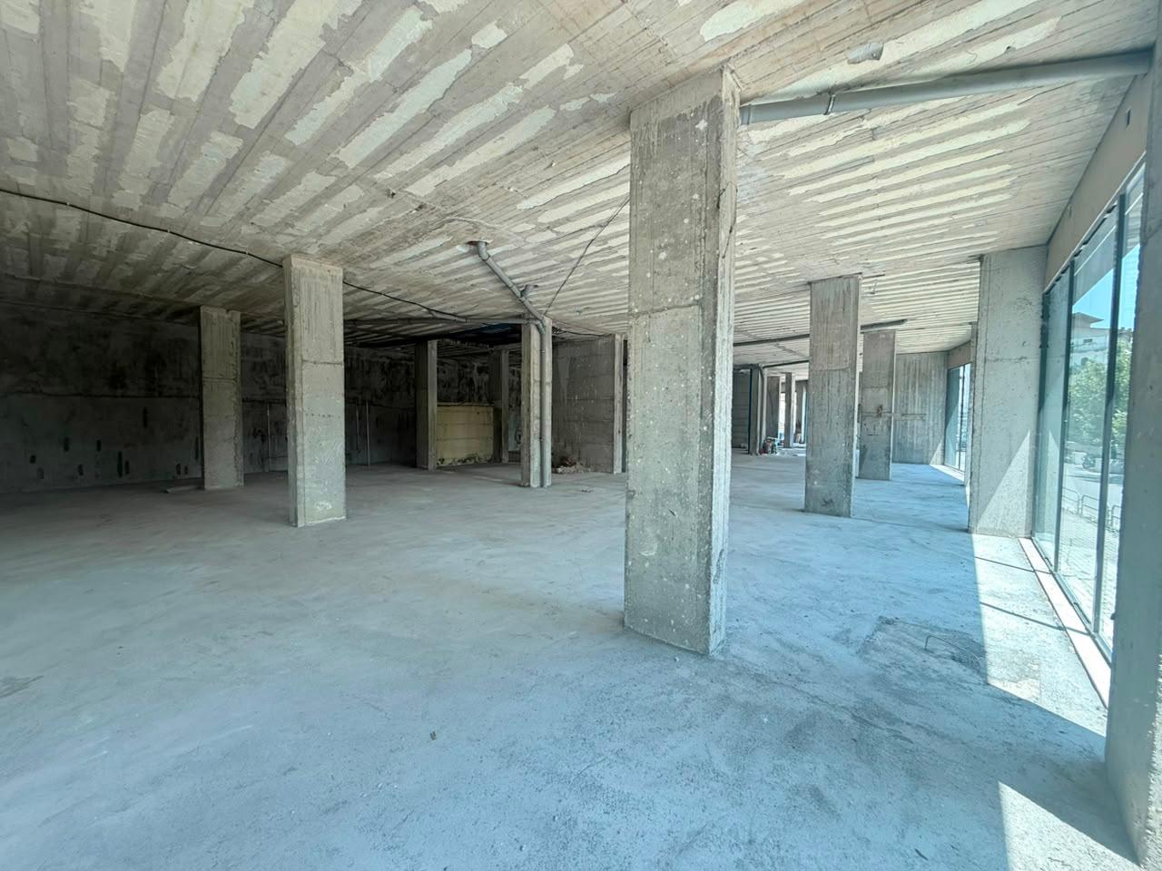 🏢 Ambient Commerciale in Affitto | Giardino Zoologico | 600 m²